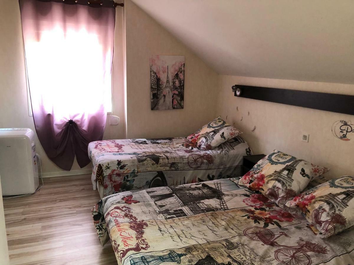 Hotel Le Bambi Baume-les-Dames Dış mekan fotoğraf